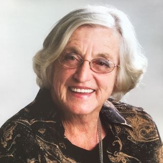 Elvira Macrae