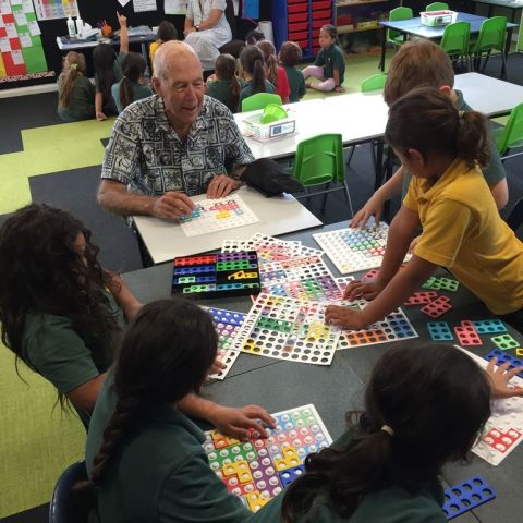 Former pupil encourages love of learning at Katikati Primary School